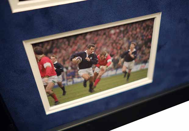 Gavin Hastings signed Scotland shirt - Memorabilia Framers Shop