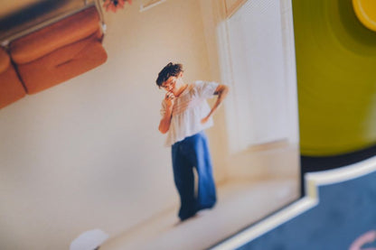 Harry Styles White Card Signed Display With Record - Memorabilia Framers Shop