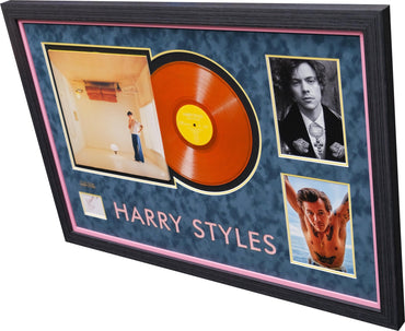 Harry Styles White Card Signed Display With Record - Memorabilia Framers Shop
