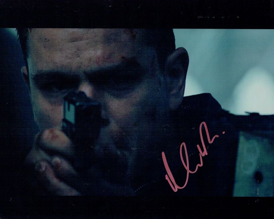 Jason Bourne Tribute Framed Display Signed by Matt Damon - Memorabilia Framers Shop