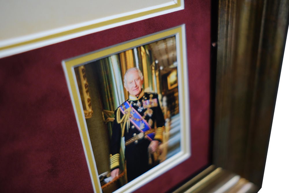 King Charles III signed white card display - Memorabilia Framers Shop