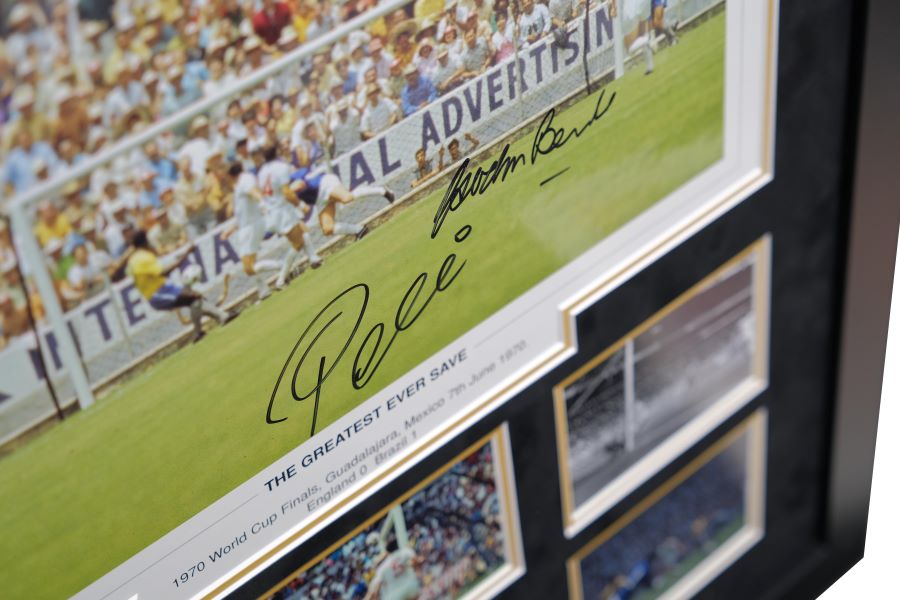 Pele and Banks signed Photograph Framed Display - Memorabilia Framers Shop