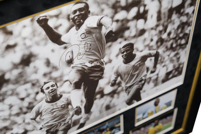 Pele signed Photograph Framed Display - Memorabilia Framers Shop