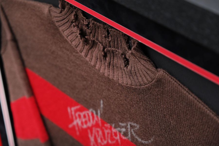 Robert Englund Freddy Signed Jumper Framed Display - Memorabilia Framers Shop