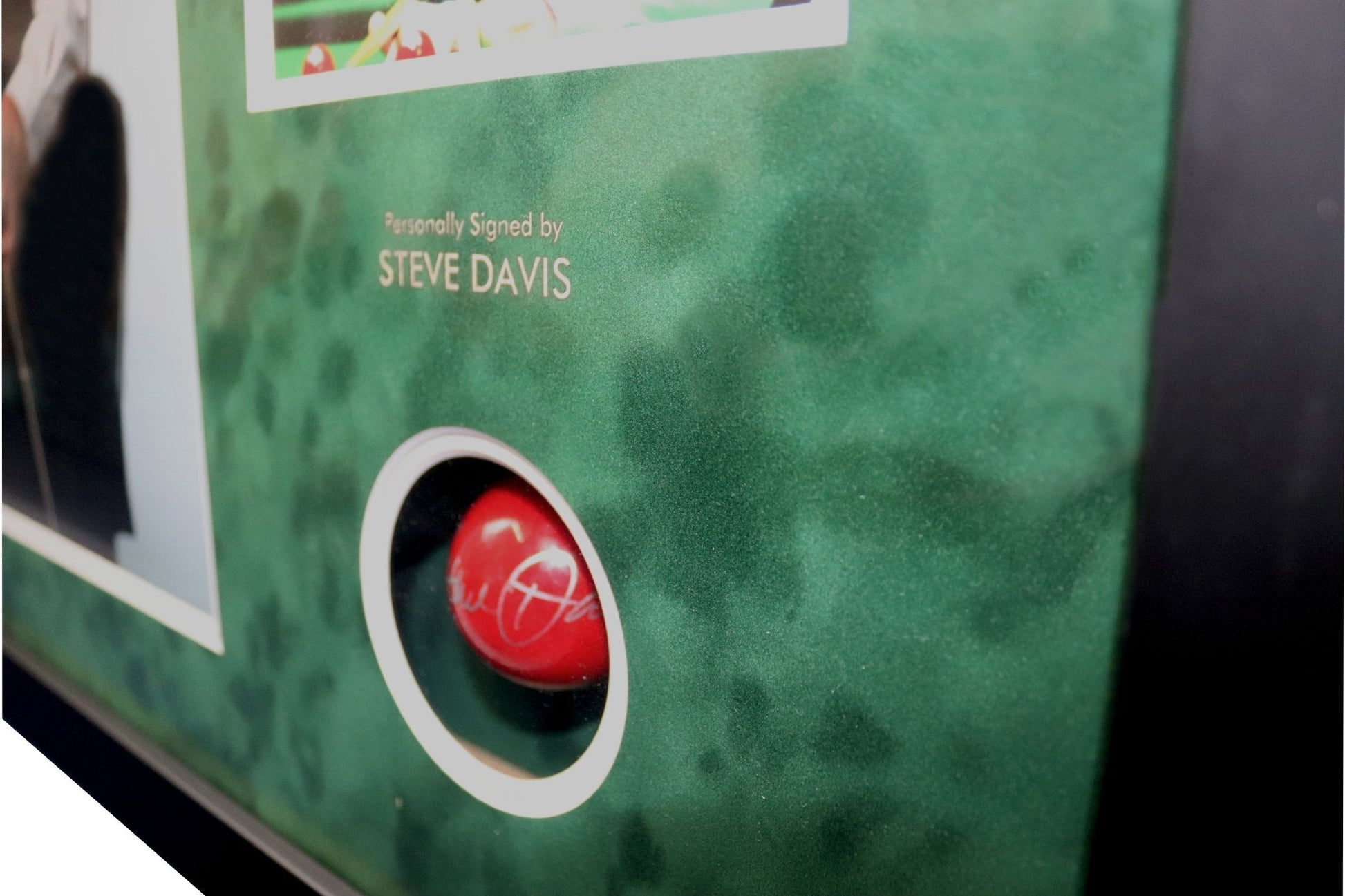 Steve Davis Snooker champion signed ball - Memorabilia Framers Shop