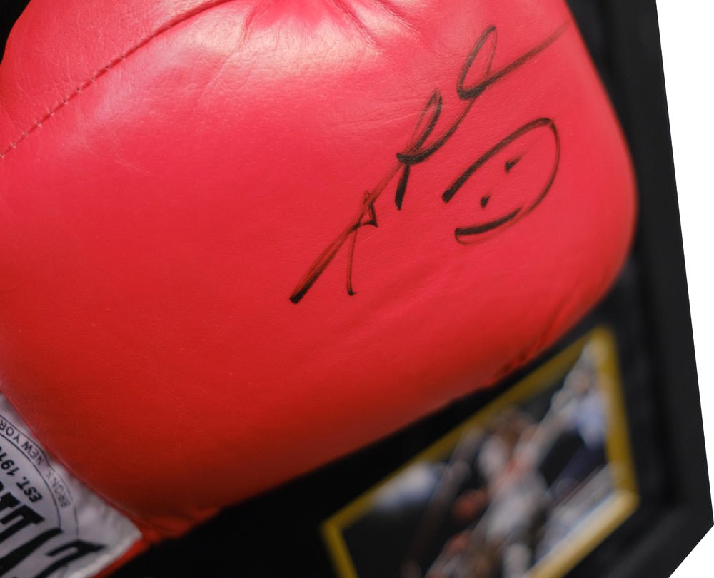 Sugar Ray Leonard VS Thomas Hearns - Memorabilia Framers Shop