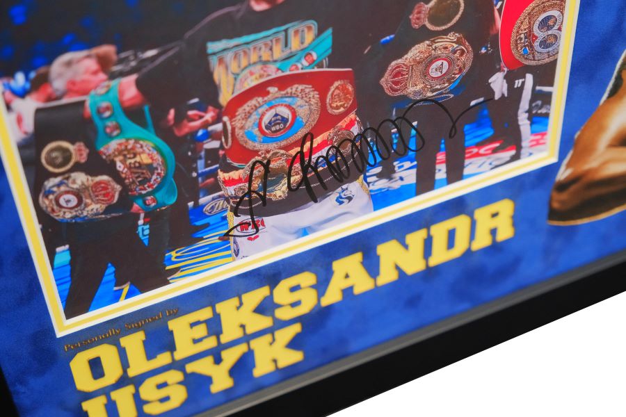Usyk Signed Photograph Display - Memorabilia Framers Shop