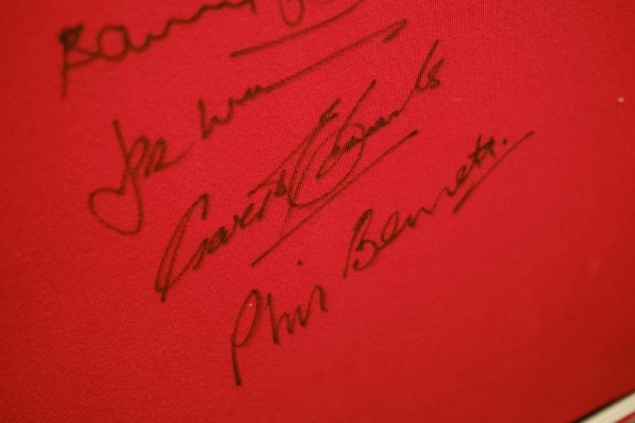 Welsh Rugby Legends Shirt Signed Barry John, Phil Bennett, JPR Williams, Gareth Edwards - Memorabilia Framers Shop