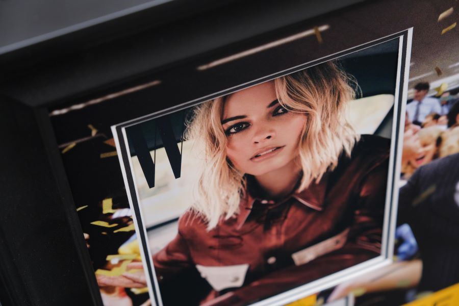 Wolf Of Wall Street Signed by Di Caprio and Margot Robbie - Memorabilia Framers Shop